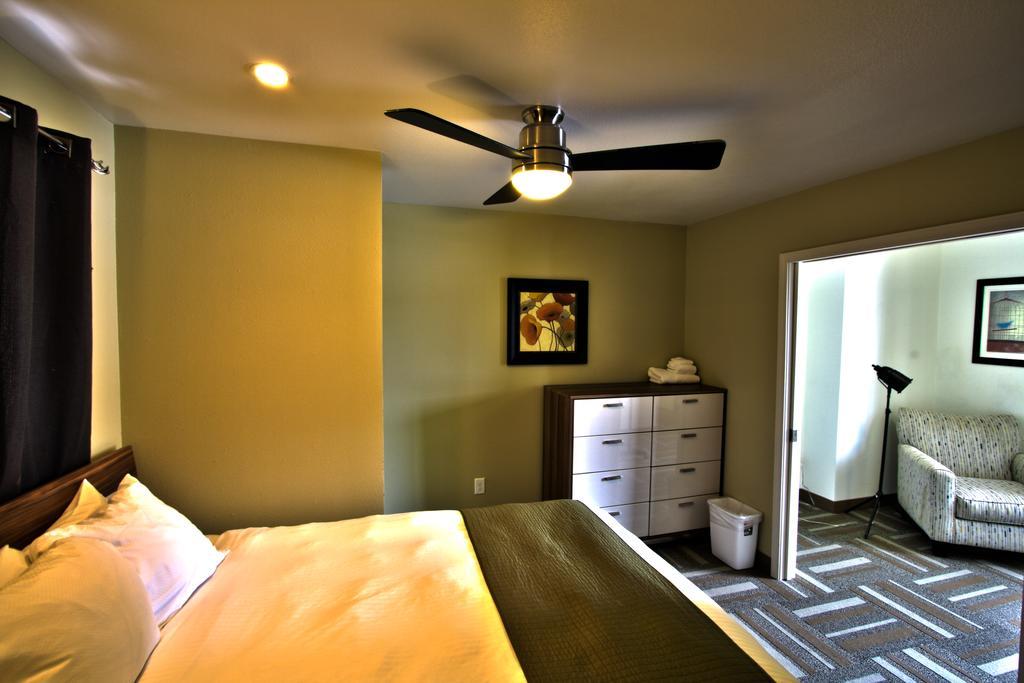City Loft Apartments Billings Room photo