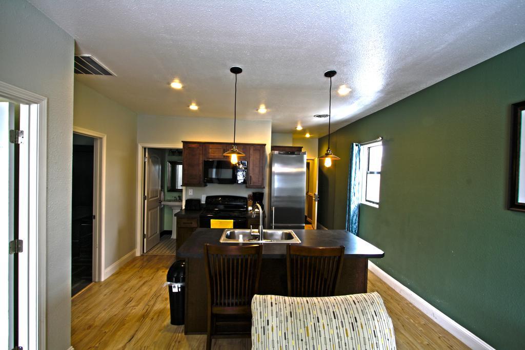 City Loft Apartments Billings Room photo